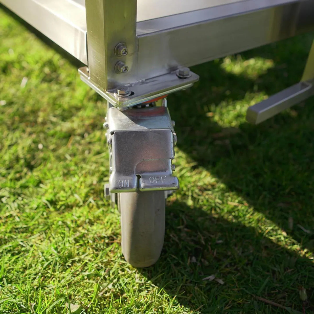 Tagwood BBQ26SS – Argentine Stainless Steel Santa Maria Grill