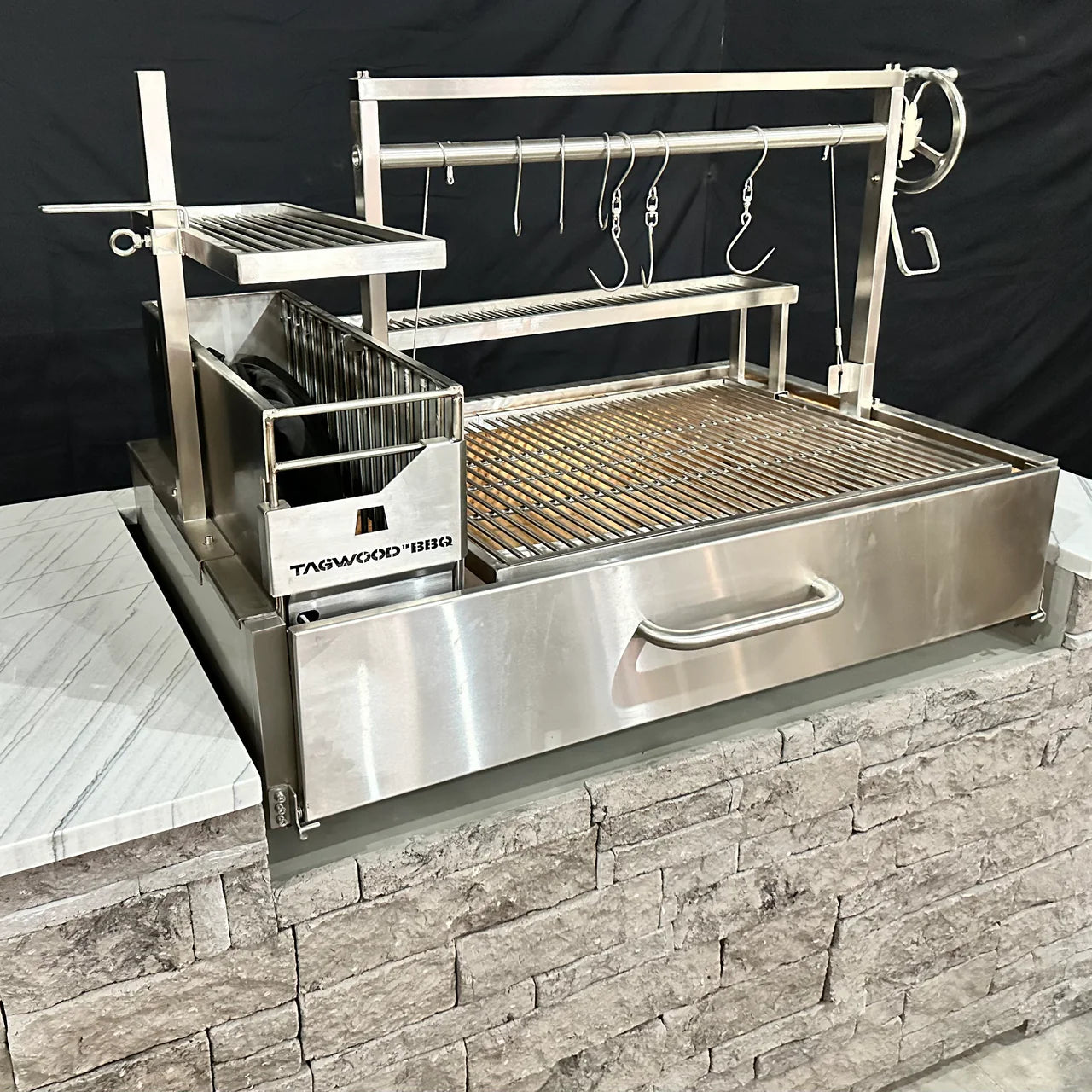 Tagwood BBQ25SS – XL Built‑In Argentine Stainless Steel Santa Maria Grill -  Piratically Built