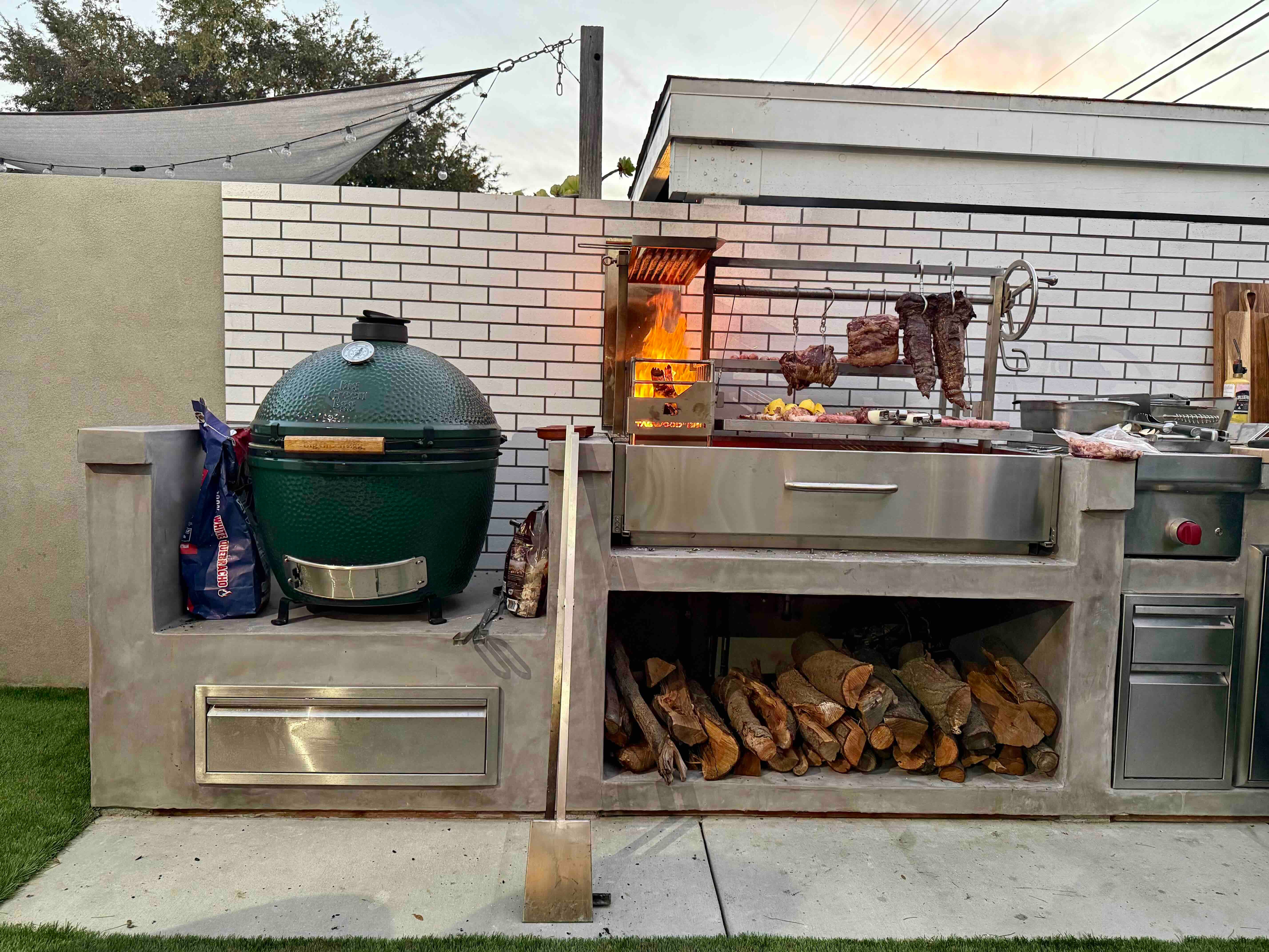 Tagwood BBQ25SS – XL Built‑In Argentine Stainless Steel Santa Maria Grill -  Piratically Built